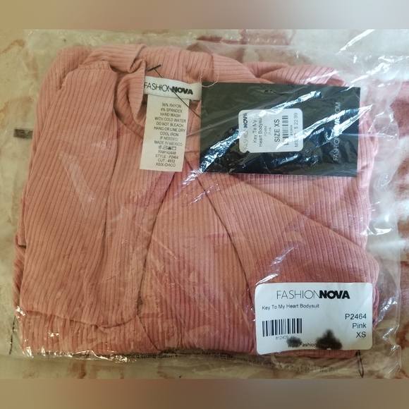 Key to my heart bodysuit. New in packaging. - Picture 5 of 5